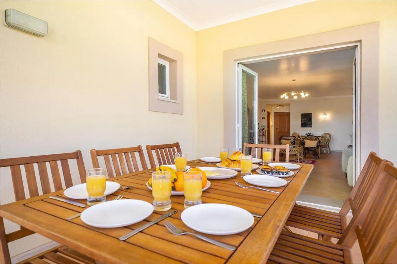 Whome | Vilamoura Family Apartment Quarteira Portugal