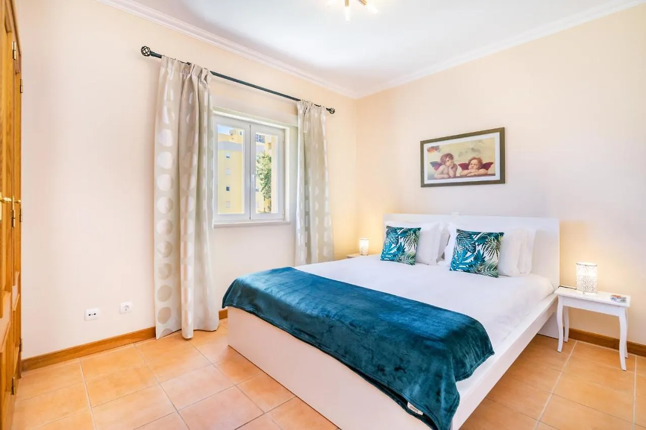 Whome | Vilamoura Family Apartment Quarteira Portugal